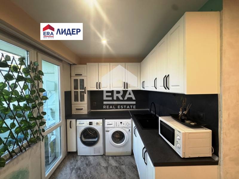 Продава  4-стаен град Русе , Дружба 3 , 101 кв.м | 36235150 - изображение [8]