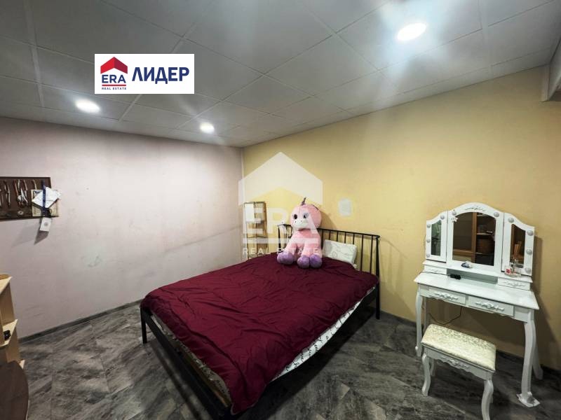 Продава  4-стаен град Русе , Дружба 3 , 101 кв.м | 36235150 - изображение [16]