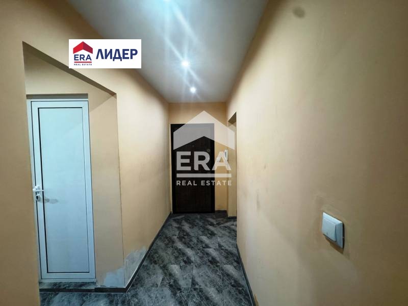 Продава  4-стаен град Русе , Дружба 3 , 101 кв.м | 36235150 - изображение [9]