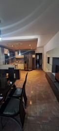 Продава 3-СТАЕН, град Плевен, Идеален център • 184000 € / 359872.72 лв. • 42931030 17