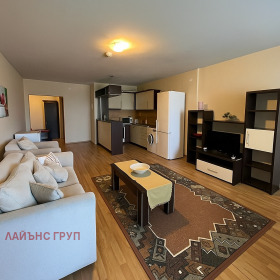 2 slaapkamers k.k. Zlatni pjasatsi, Varna