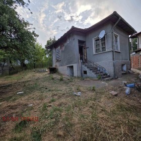 Продава Къща