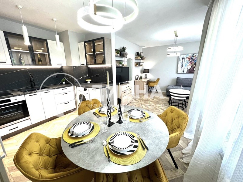Продава  3-стаен град Пловдив , Христо Смирненски , 97 кв.м | 49237865