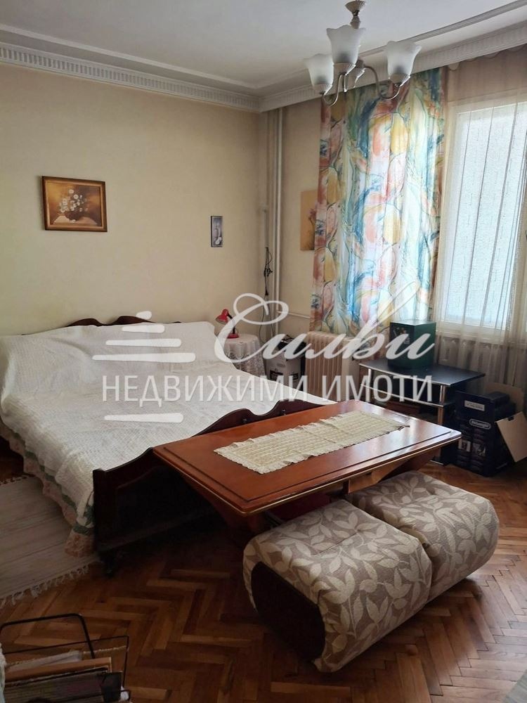 Продава 3-СТАЕН, гр. Шумен, Център, снимка 3 - Апартаменти - 54279204