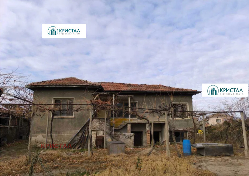 In vendita  Casa regione Plovdiv , Kadievo , 152 mq | 53320096