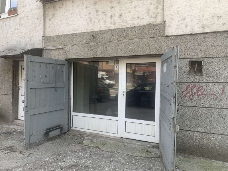 Till salu  Garage Pleven , Idealen centar , 20 kvm | 56458760