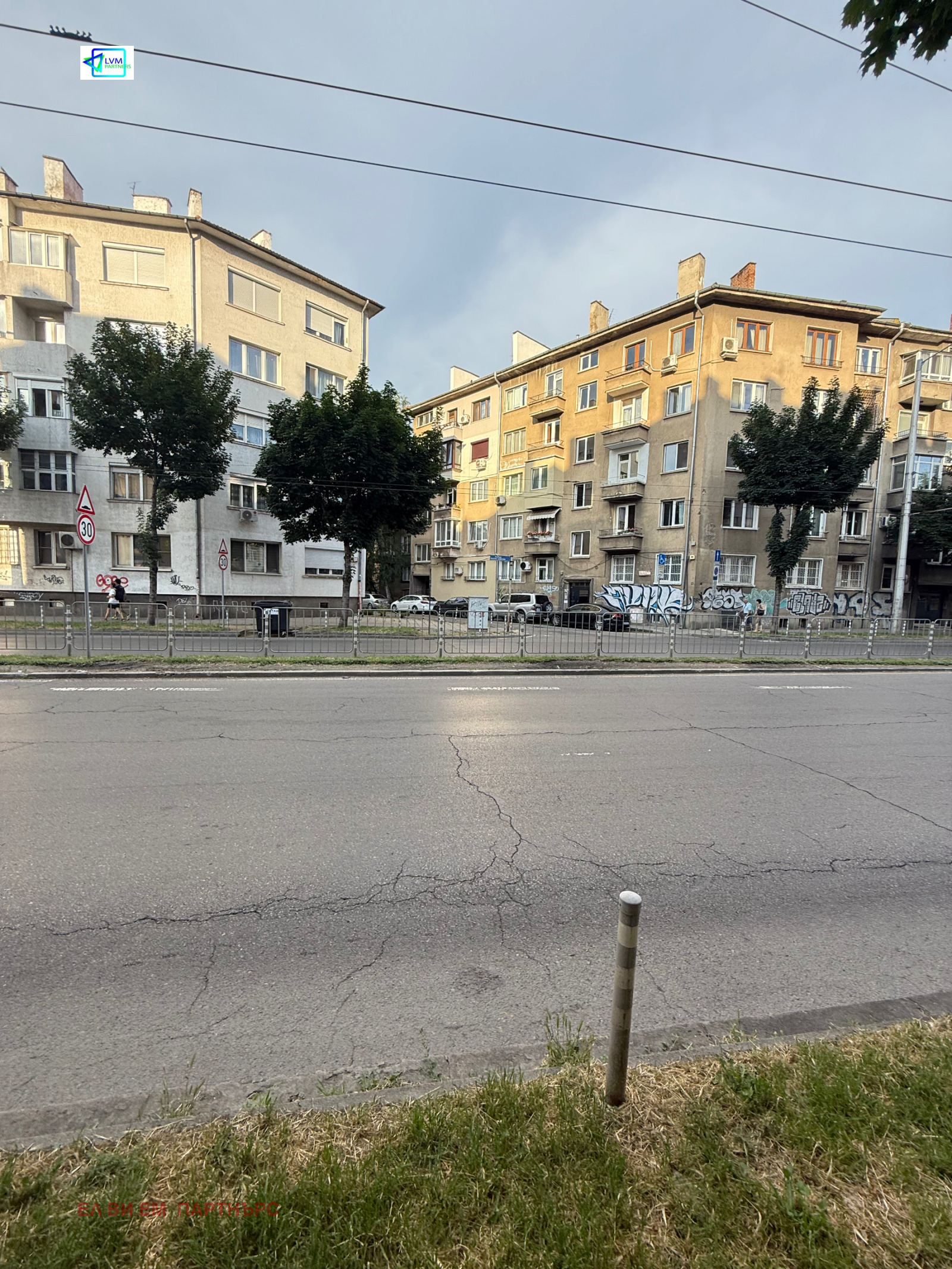 Продава 3-СТАЕН, гр. София, Оборище, снимка 3 - Апартаменти - 55013952