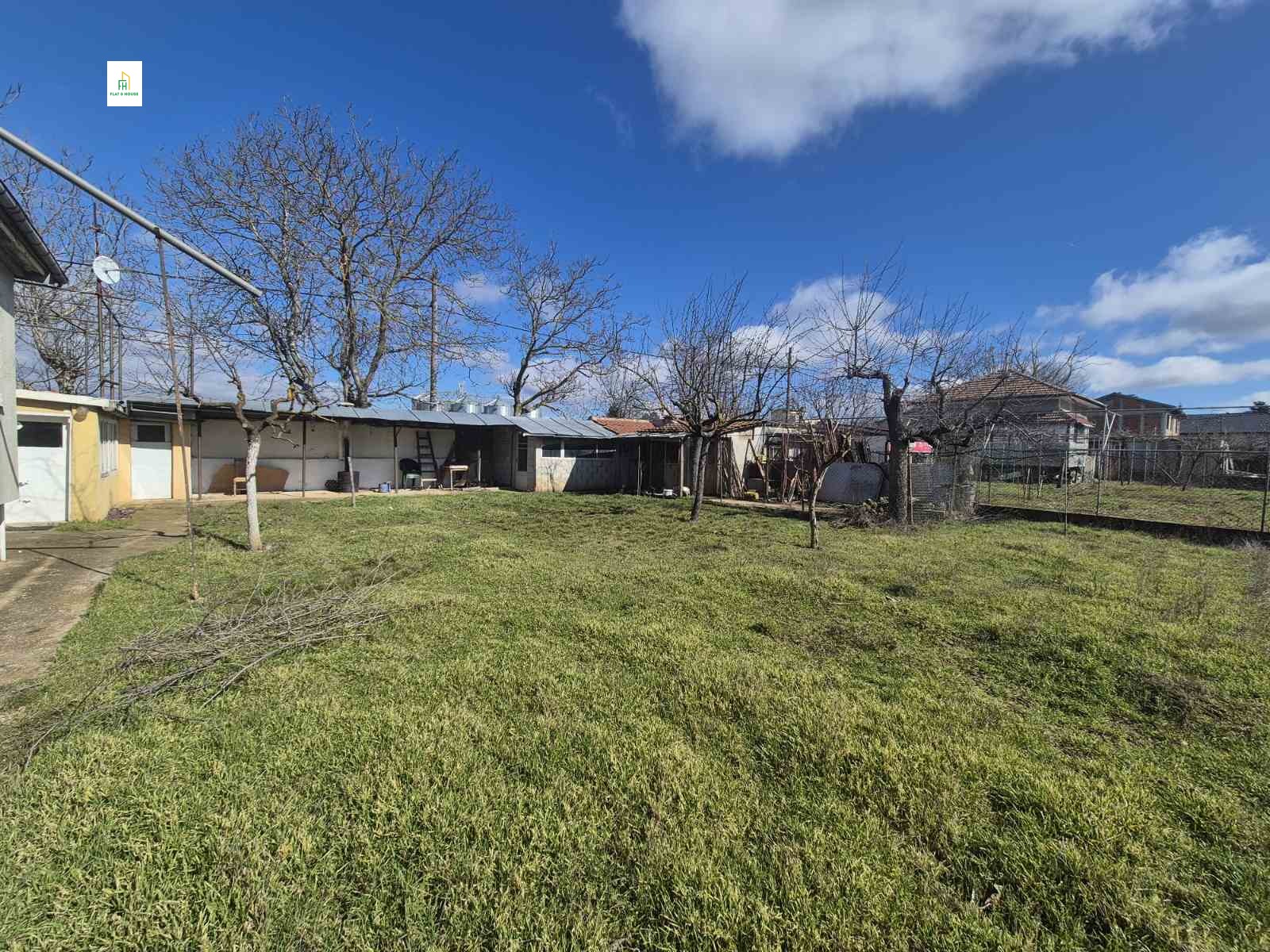 Продава КЪЩА, с. Орешак, област Варна, снимка 4 - Къщи - 51653787