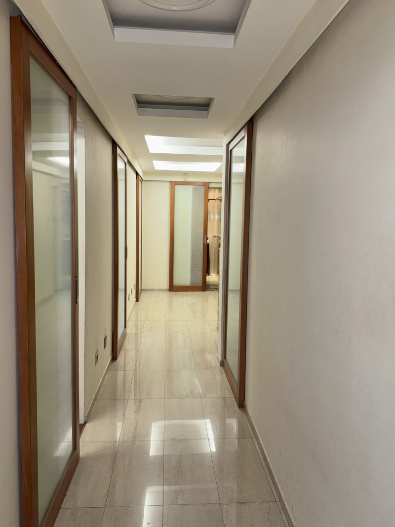 Продава 4-СТАЕН в град Бургас, Център - 126 кв.м / 504 000 € » 985 738.32 лв., СТЕЙДЖ КЪНСТРАКШЪН ЕООД