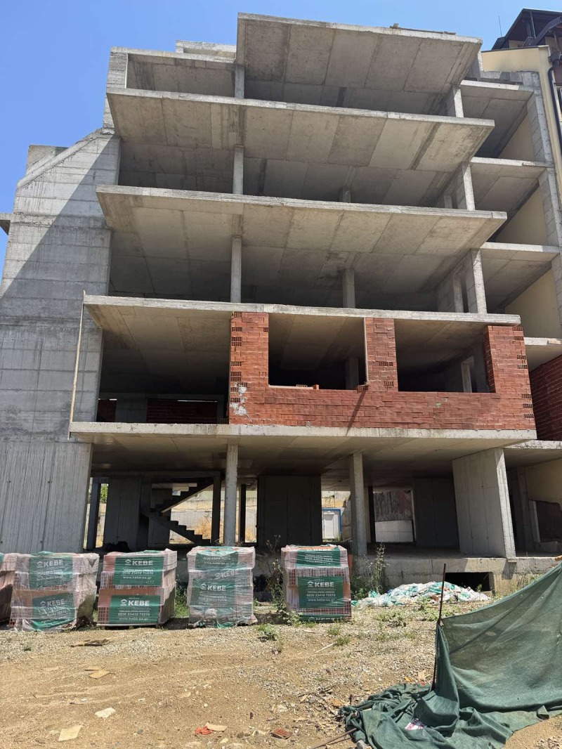 Продава  2-стаен, град Благоевград, Еленово 2 • 59 400 € • ID 83201204 — holmes.bg - [1] 