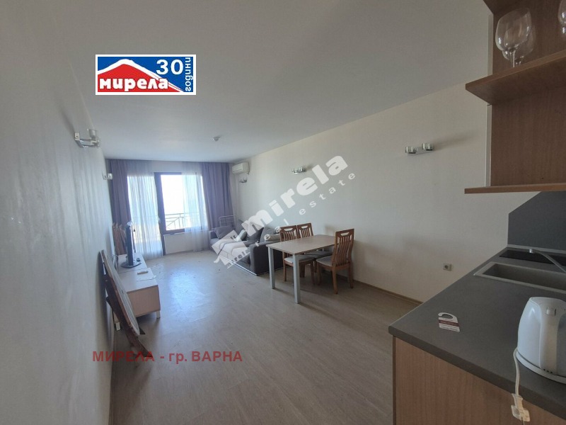 À venda  1 quarto Varna , k.k. Zlatni piasaci , 90 m² | 24216775 - imagem [2]