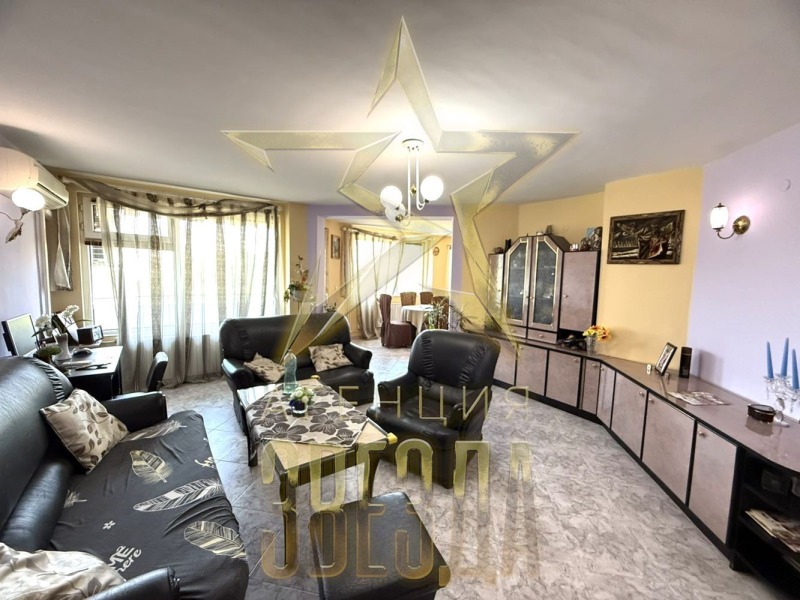 Na sprzedaż  2 sypialnie Plowdiw , Karszijaka , 140 mkw | 46425634 - obraz [3]