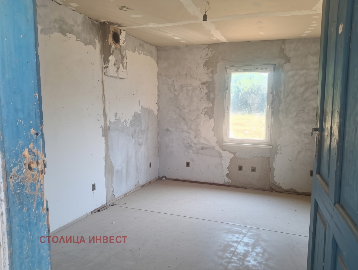 Продава КЪЩА, с. Беловец, област Разград, снимка 9 - Къщи - 55783431