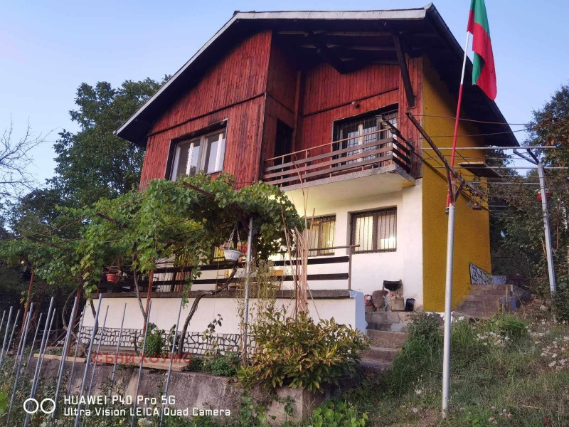 Продава ВИЛА в област Велико Търново, гр. Стражица - 55 кв.м / 36 100 € » 70 605.46 лв., СЪНИ ХОУМС