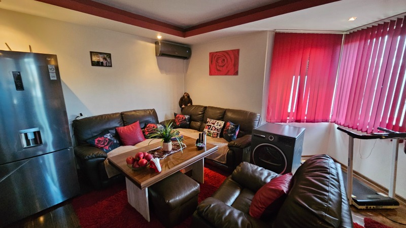 Продава 3-СТАЕН, гр. Разград, Варош, снимка 3 - Апартаменти - 52520611