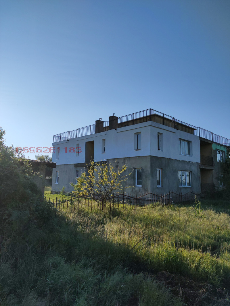 Продава  4-стаен област Добрич , с. Стражица , 125 кв.м | 54424097 - изображение [2]