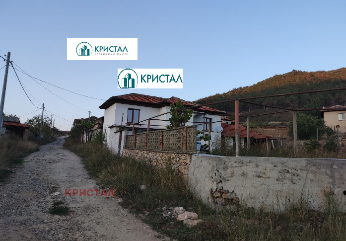 Продава КЪЩА, с. Песнопой, област Пловдив, снимка 5 - Къщи - 47340365