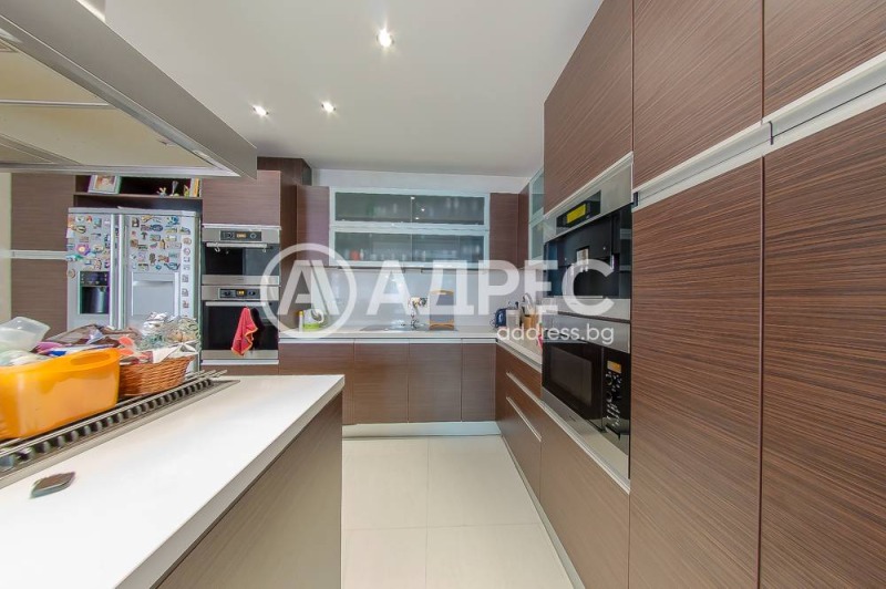 Продава  Къща област Перник , с. Рударци , 437 кв.м | 32472135 - изображение [6]