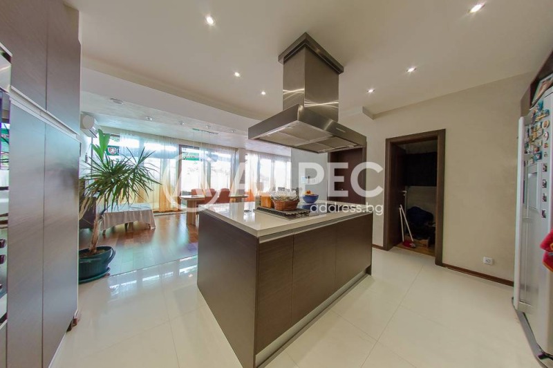 Продава  Къща област Перник , с. Рударци , 437 кв.м | 32472135 - изображение [5]