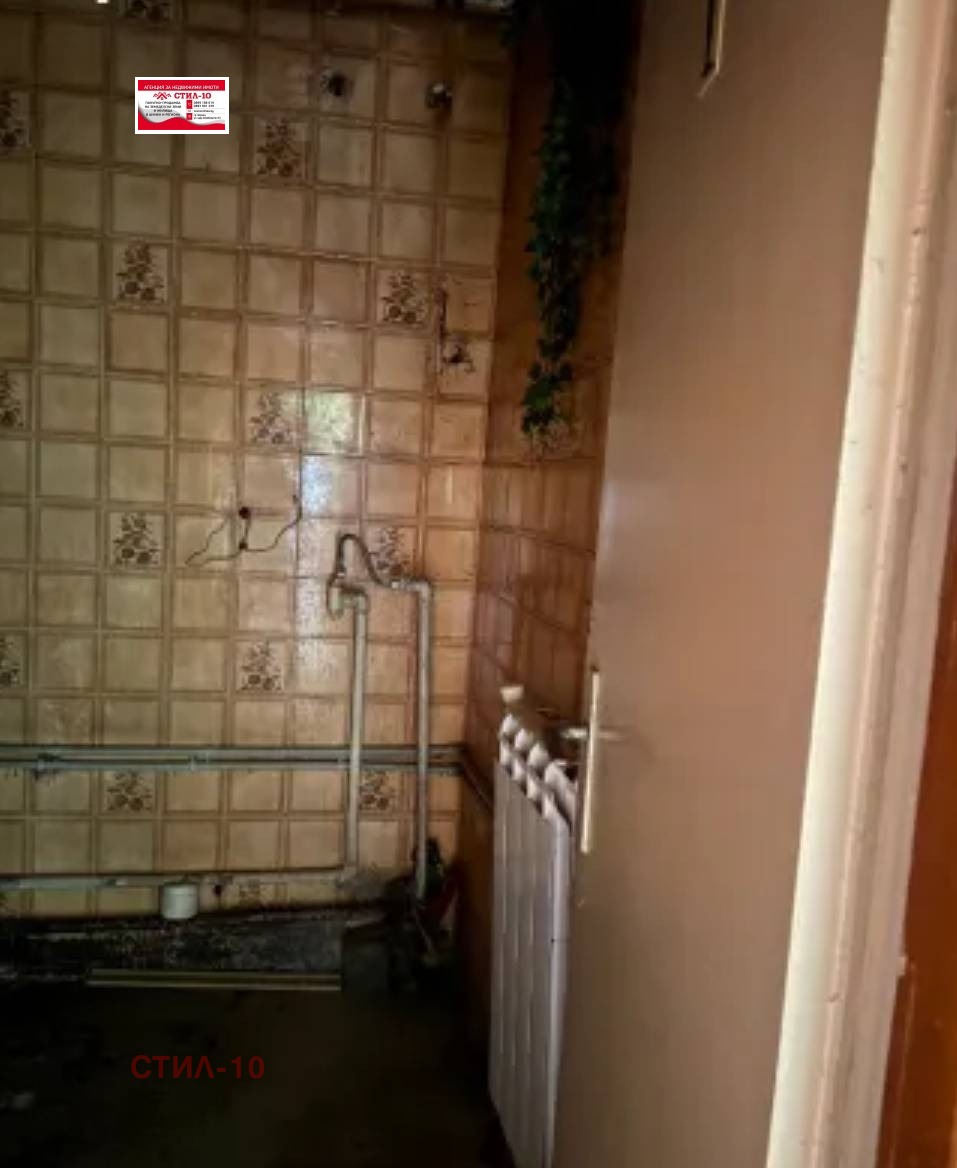 Продава 2-СТАЕН, гр. Шумен, Болницата, снимка 2 - Апартаменти - 54216541