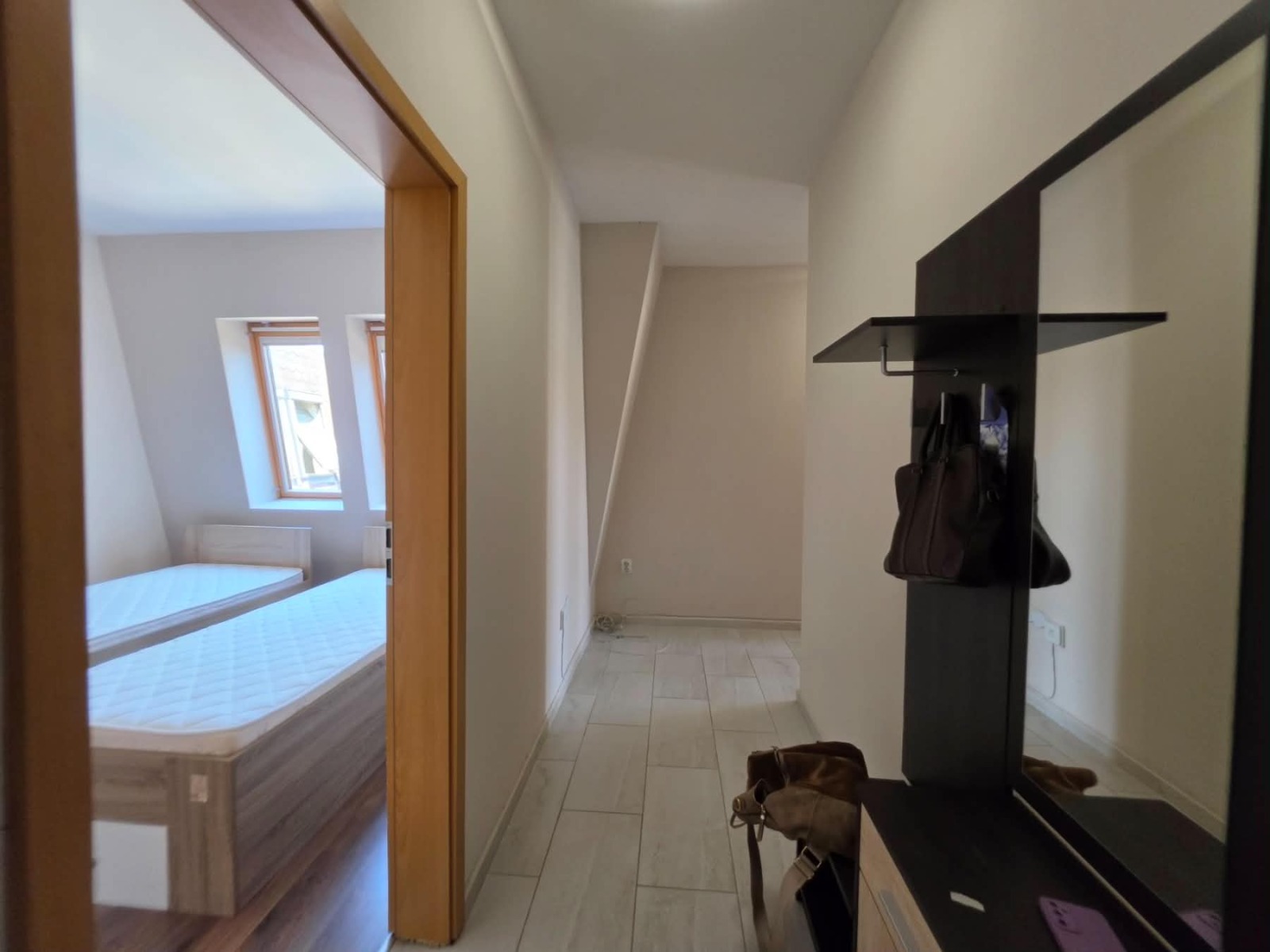 Продава 3-СТАЕН, гр. Велико Търново, Център, снимка 9 - Апартаменти - 54897002