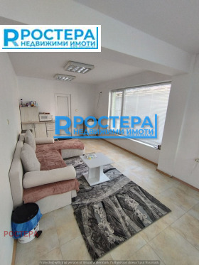 1 chambre Tsentar, Targovichte