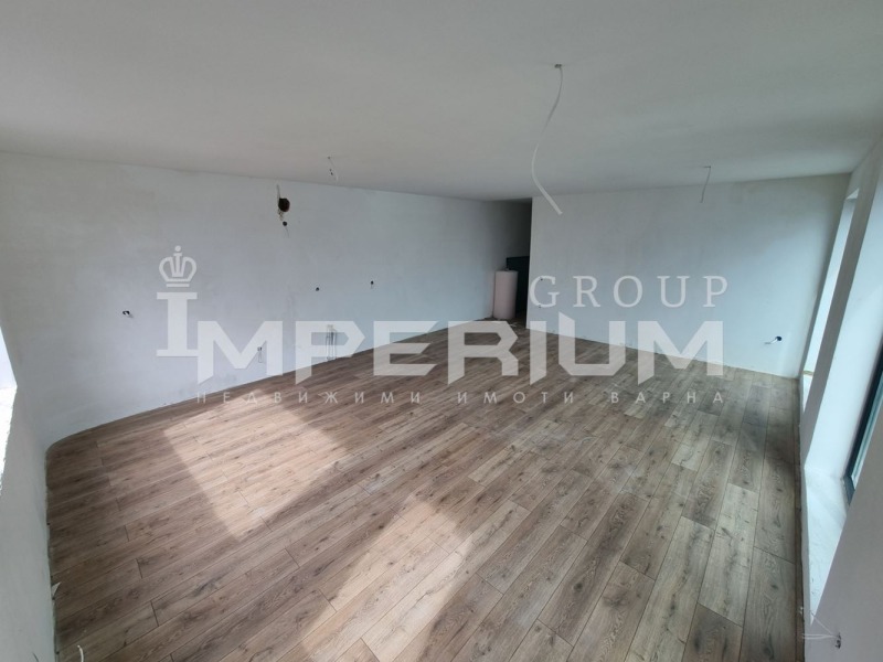 À venda  2 quartos Varna , m-t Gorna Traka , 126 m² | 92184666