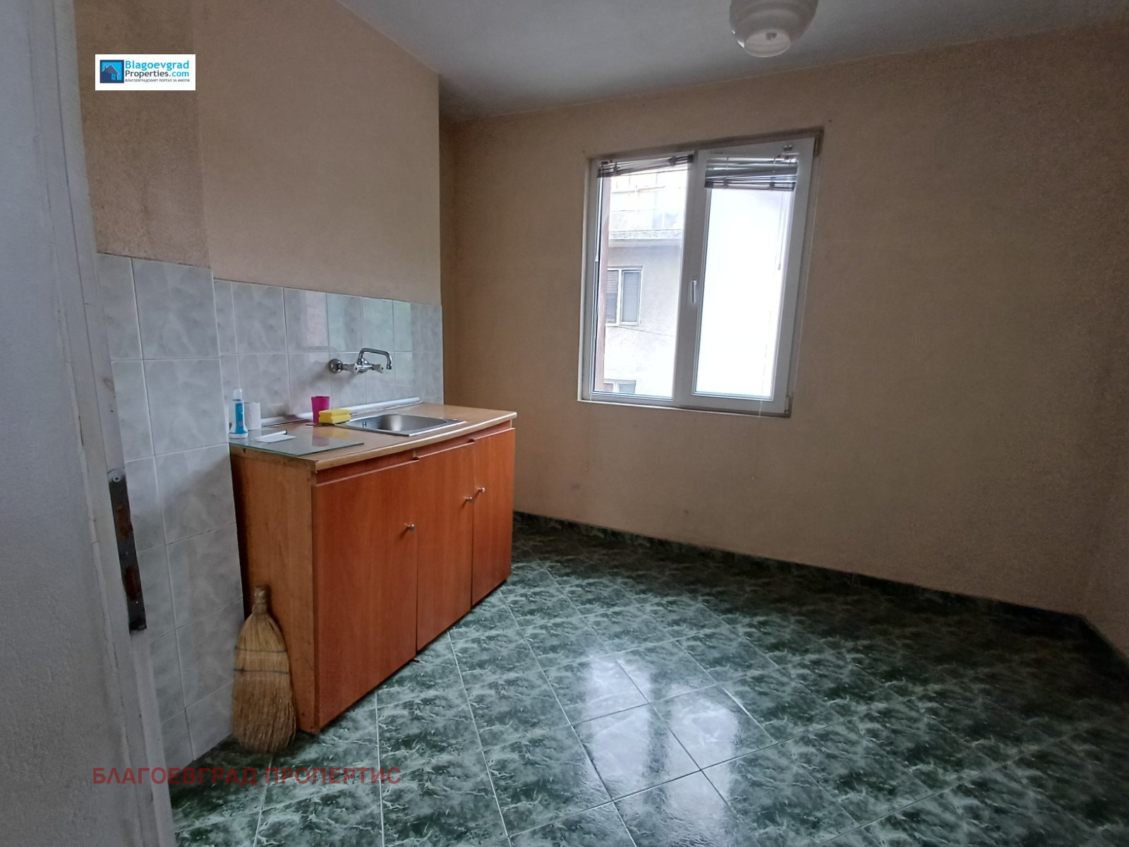 Продава 2-СТАЕН, гр. Благоевград, Идеален център, снимка 3 - Апартаменти - 54740980