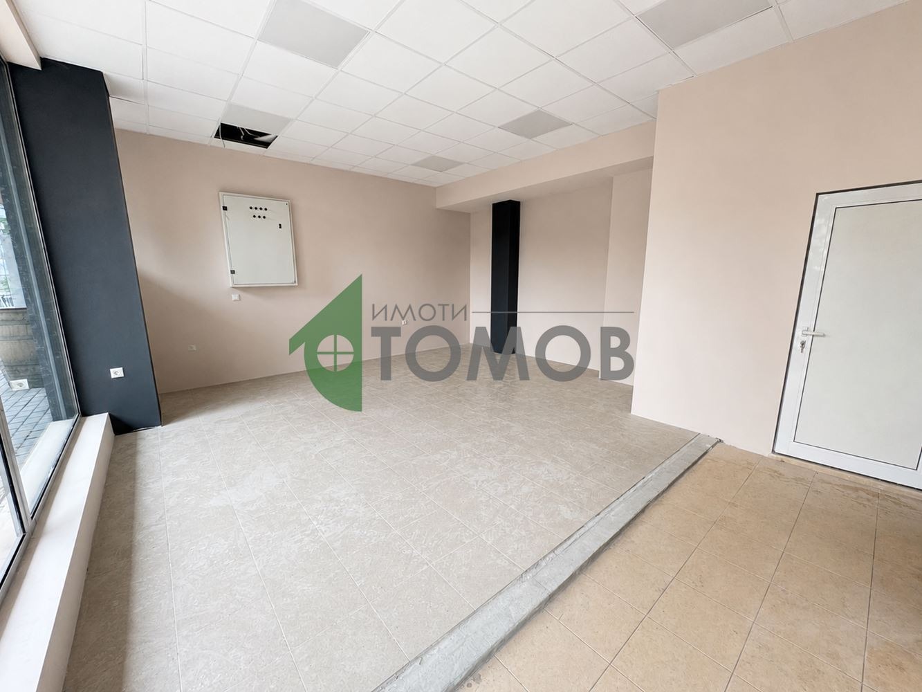 Продава ОФИС, гр. Шумен, Център, снимка 2 - Офиси - 54791503