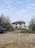 Продава ВИЛА, област Пловдив, с. Правище • 310000 € / 606307.30 лв. • 30535256 2
