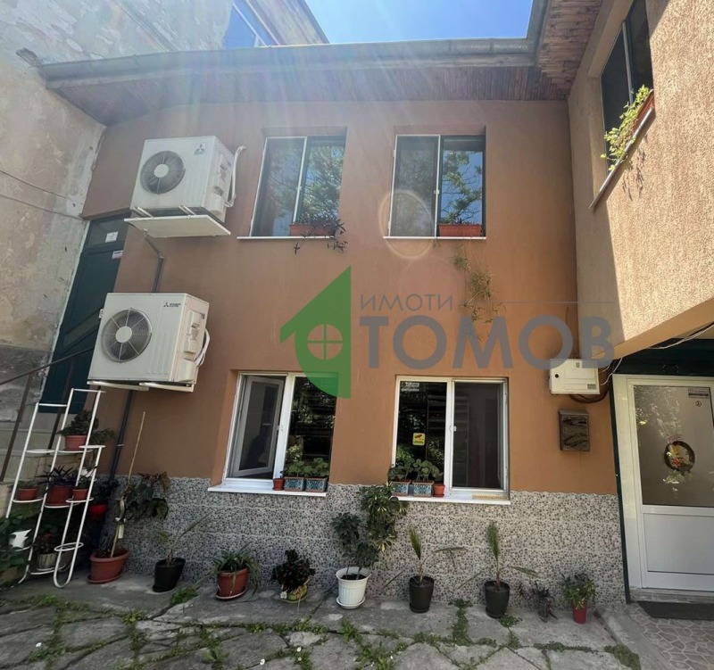 Продава КЪЩА в град Шумен, Център - 190 кв.м / 230 081 € » 449 999.32 лв., ИМОТИ ТОМОВ