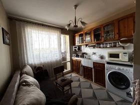 1 quarto Stefan Karadja, Razgrad 9