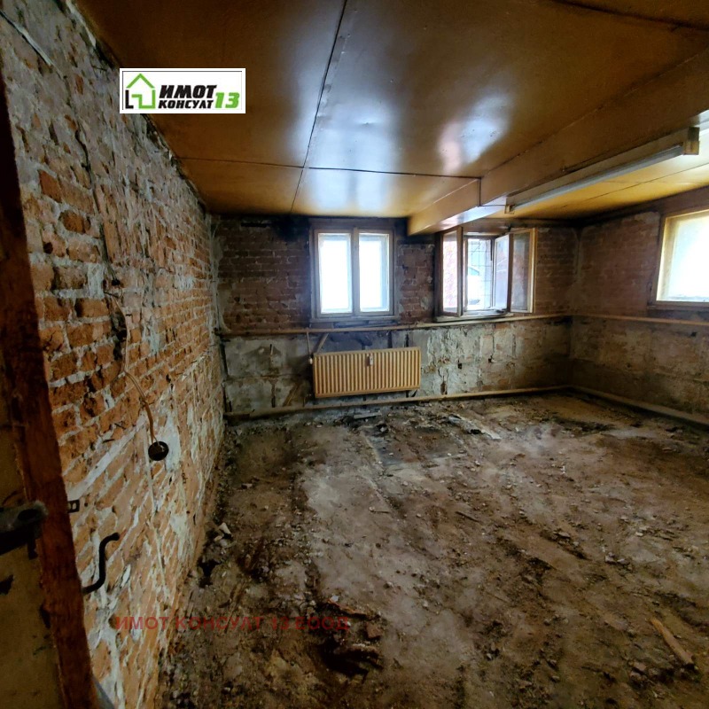 Продава  3-стаен, град Плевен, Идеален център • 60 000 EUR • ID 80391900 — holmes.bg - [1] 