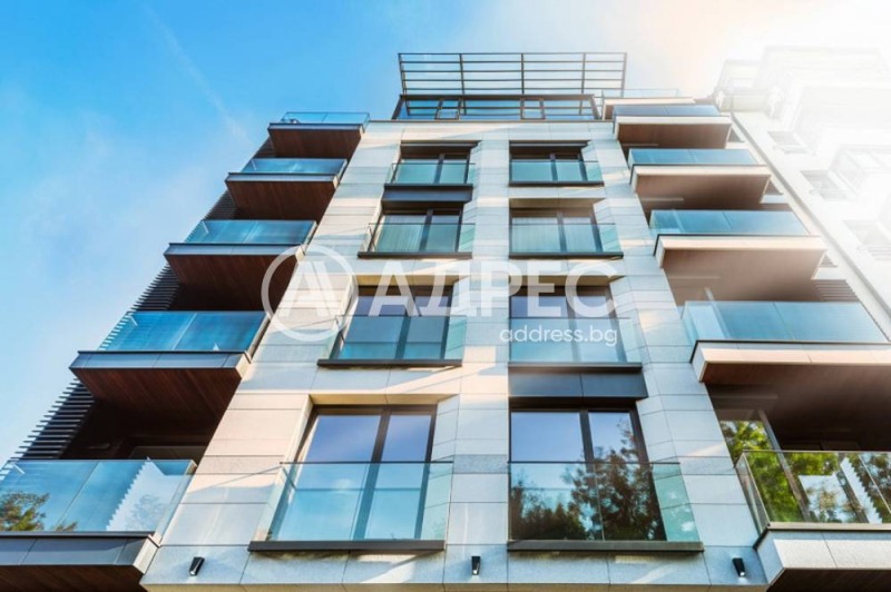 Продава  2-стаен, град София, Център •  212 568 EUR • ID 36882904 — holmes.bg - [1] 