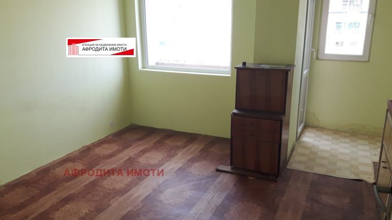 In vendita  2 camere da letto Stara Zagora , Tsentar , 88 mq | 17427520 - Immagine [2]