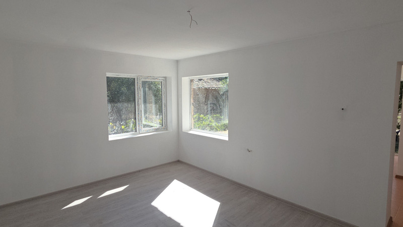 Продава КЪЩА, гр. Вълчи дол, област Варна, снимка 15 - Къщи - 53409735