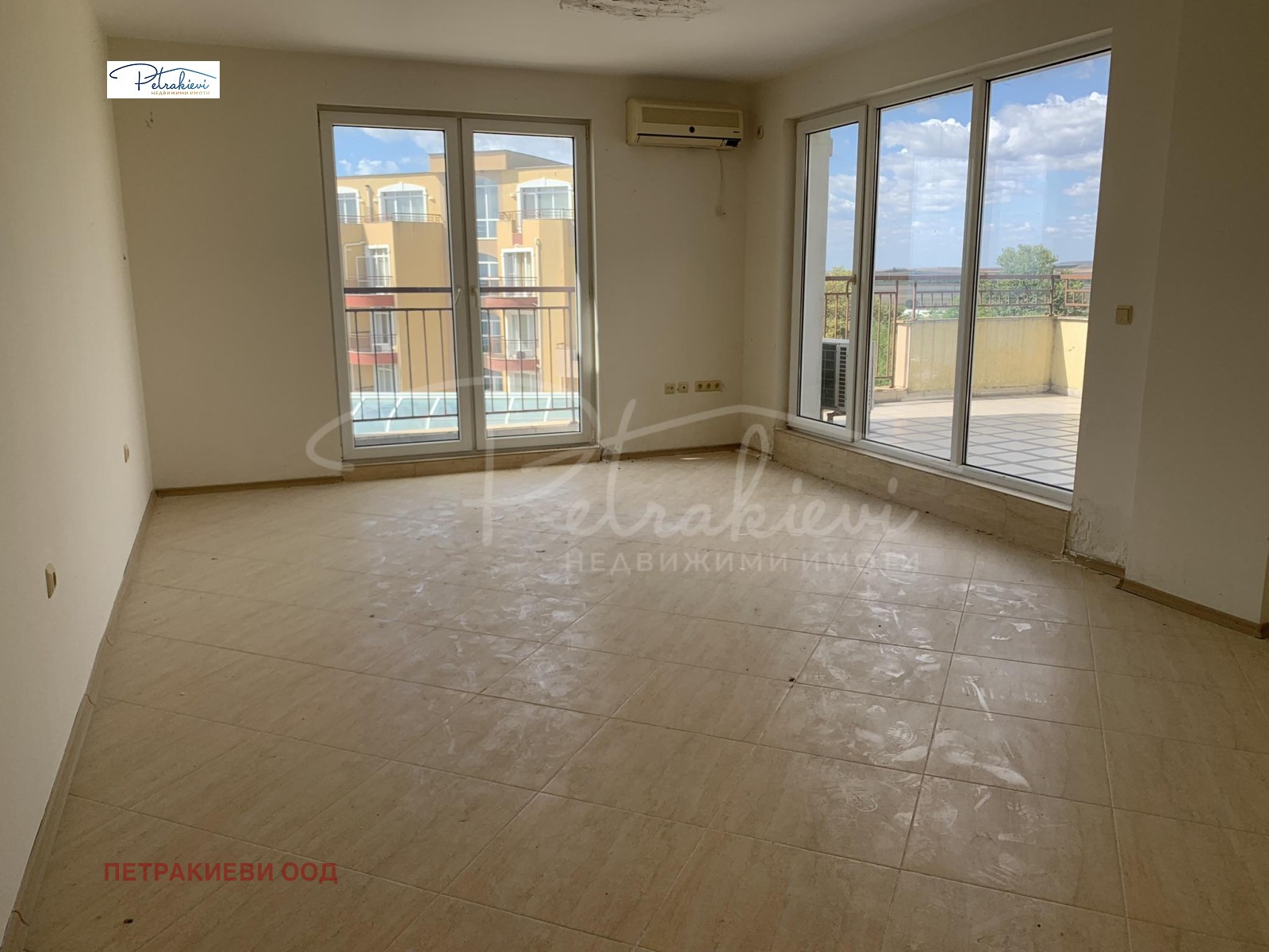 Продава 2-СТАЕН, гр. Ахелой, област Бургас, снимка 2 - Апартаменти - 52875713