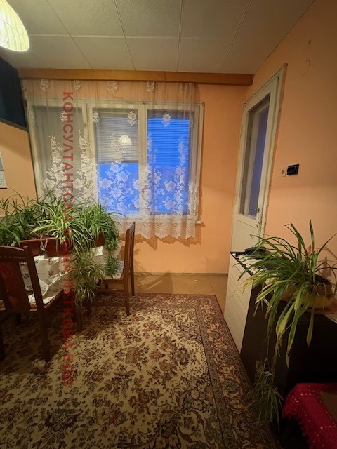Продава 2-СТАЕН, гр. Ловеч, Широк център, снимка 2 - Апартаменти - 53433209
