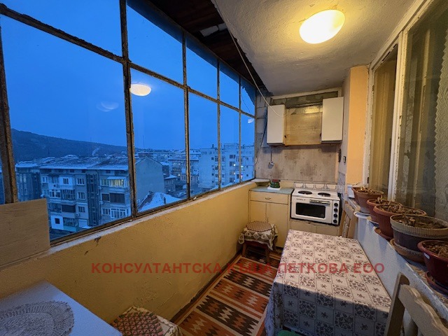 Продава 2-СТАЕН, гр. Ловеч, Широк център, снимка 2 - Апартаменти - 53433209