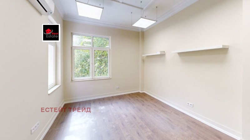 Продава 3-СТАЕН, гр. София, Център, снимка 2 - Апартаменти - 53059263