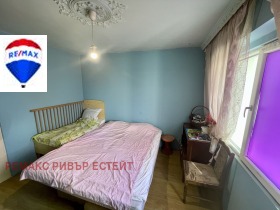 4-стаен град Русе, Родина 1 11