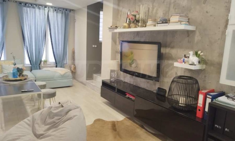 Продава КЪЩА, гр. Пловдив, Беломорски, снимка 2 - Къщи - 51061160