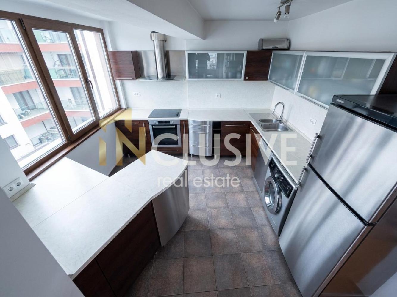 Продава МНОГОСТАЕН, гр. Варна, Бриз, снимка 3 - Апартаменти - 54585683