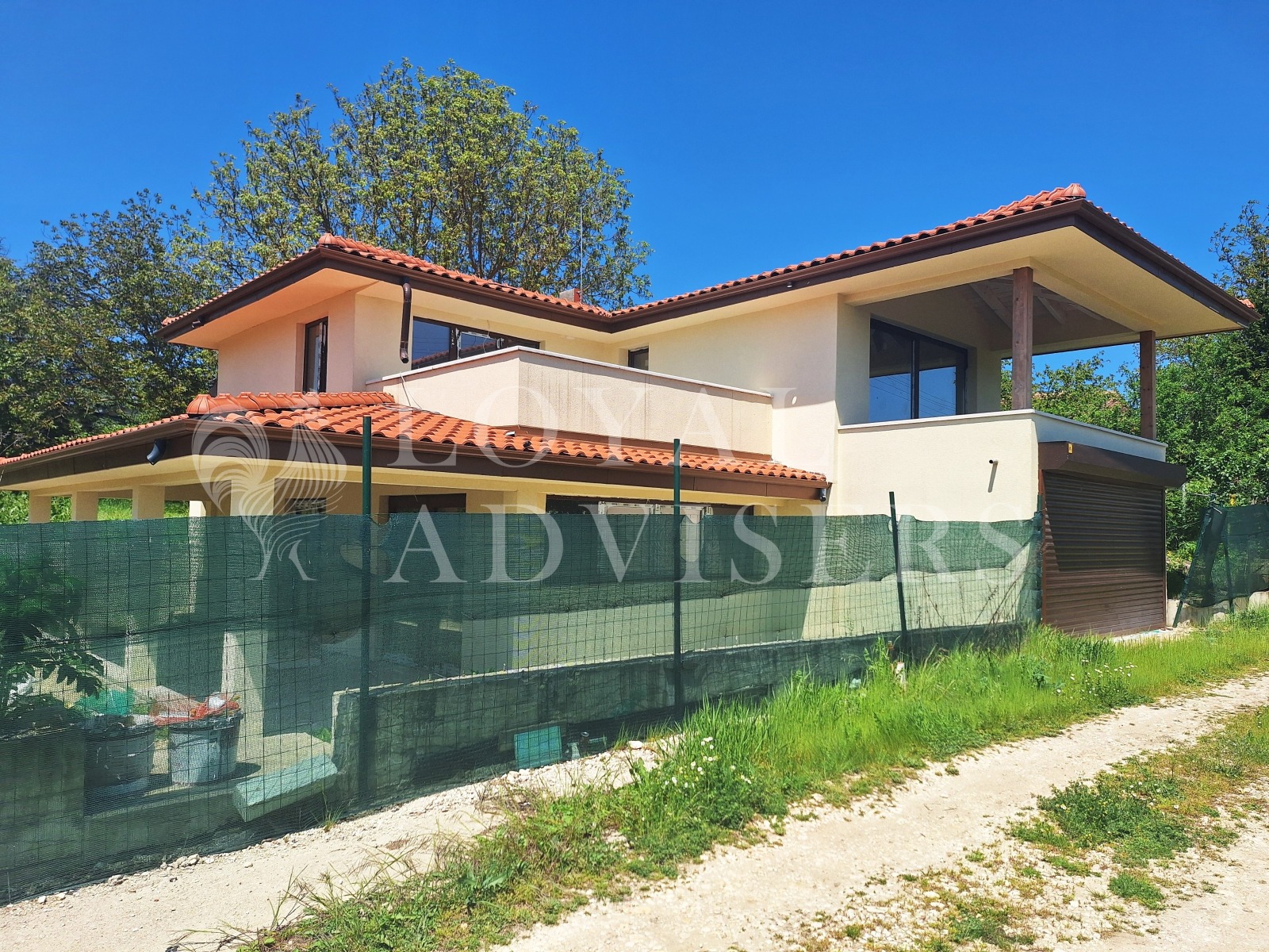 Продава КЪЩА, с. Долище, област Варна, снимка 3 - Къщи - 54605773