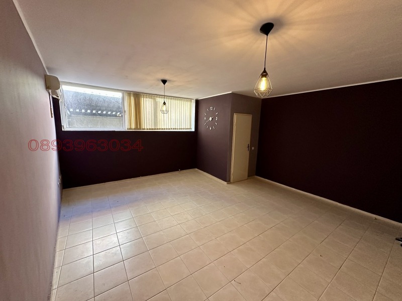 Продава ОФИС, гр. Казанлък, област Стара Загора, снимка 2 - Офиси - 52783327