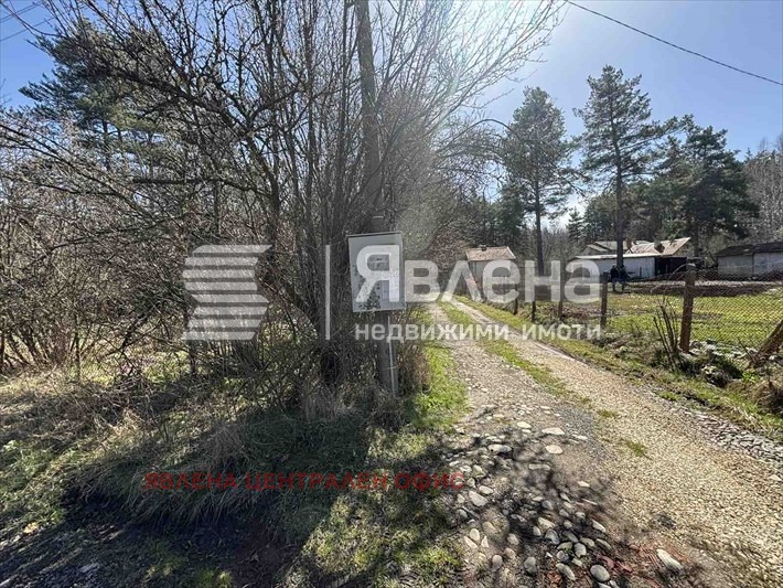 Продава КЪЩА, с. Горни Окол, област София област, снимка 3 - Къщи - 53686803