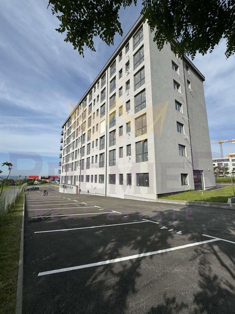 Продава  Гараж, паркомясто, град Варна, Владислав Варненчик 1 • 11 500 EUR • ID 84131043 — holmes.bg - [1] 