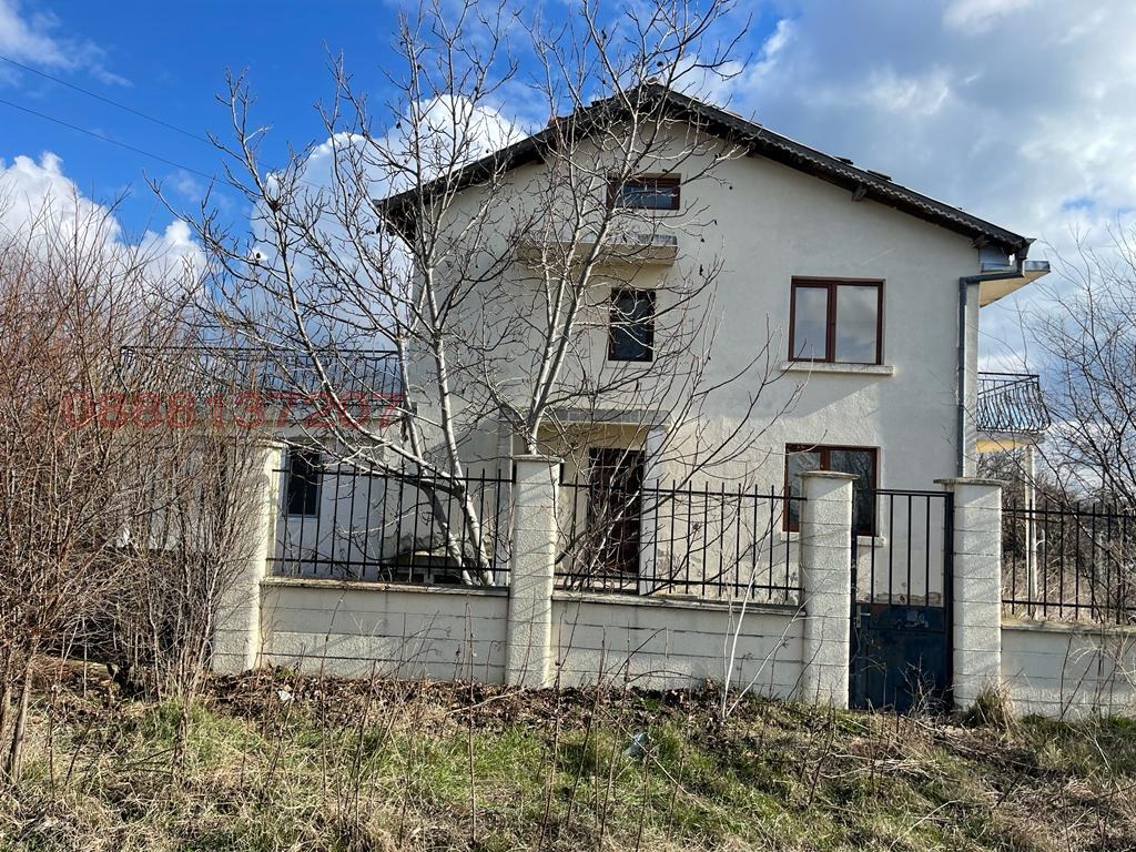 Продава КЪЩА, с. Тръстиково, област Бургас