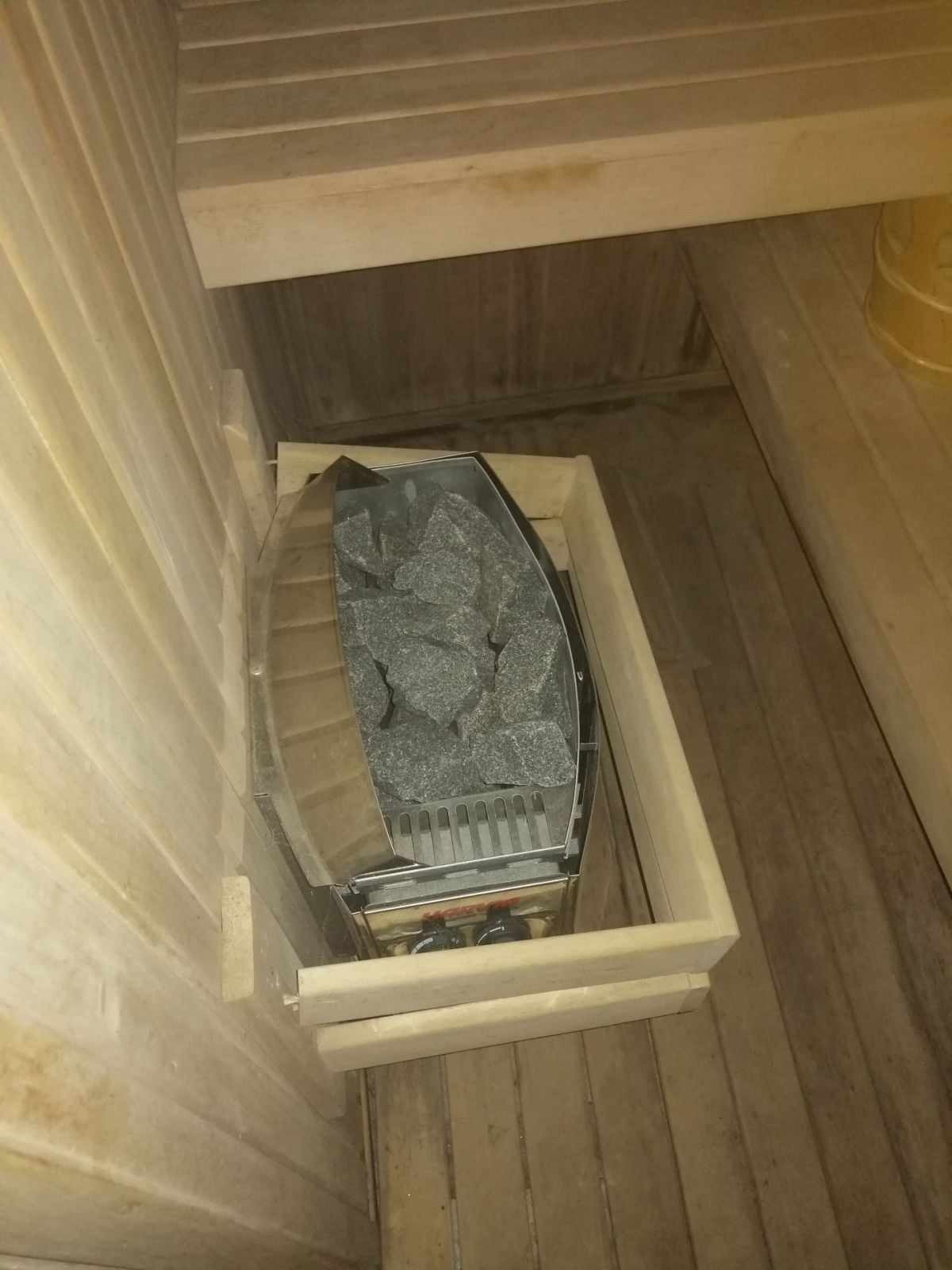 Продава ХОТЕЛ, гр. Априлци, област Ловеч, снимка 8 - Хотели - 53741225