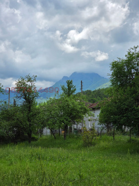 ПАРЦЕЛ, 427 m2
